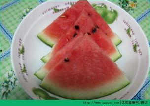 高血压长期吃瓜好吗,高血压患者长期食用瓜果的利弊分析